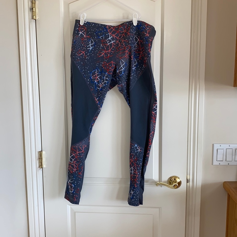 Zella grey print size L workout leggings